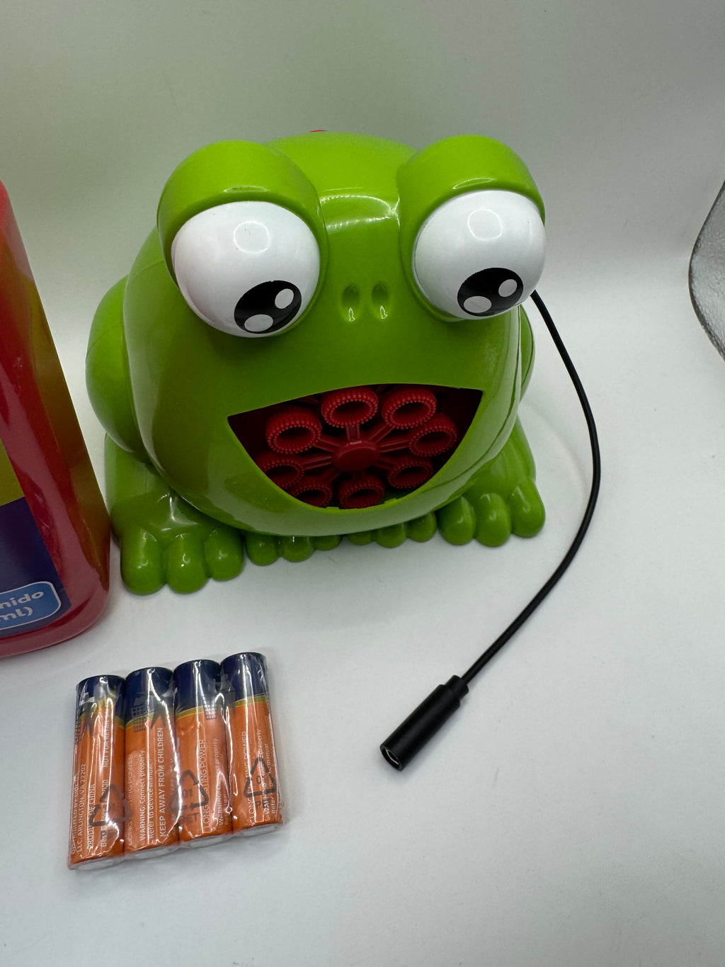 Switch modified lupilo bubble machine frog