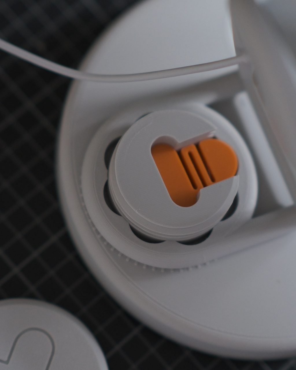 Rotatable MagSafe Bedside Dock – 3D Printed Stand