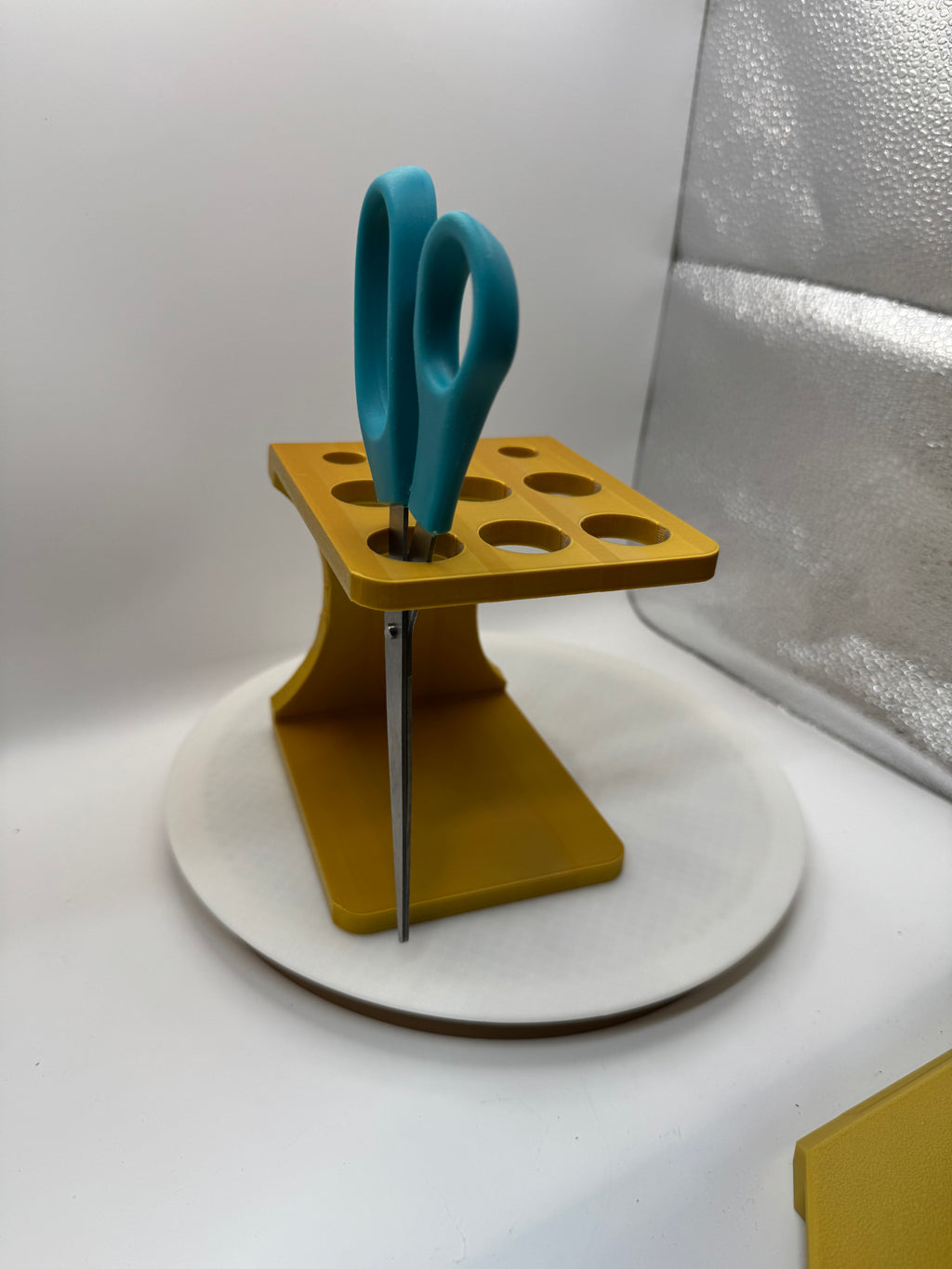 Scissor holder 3d printed