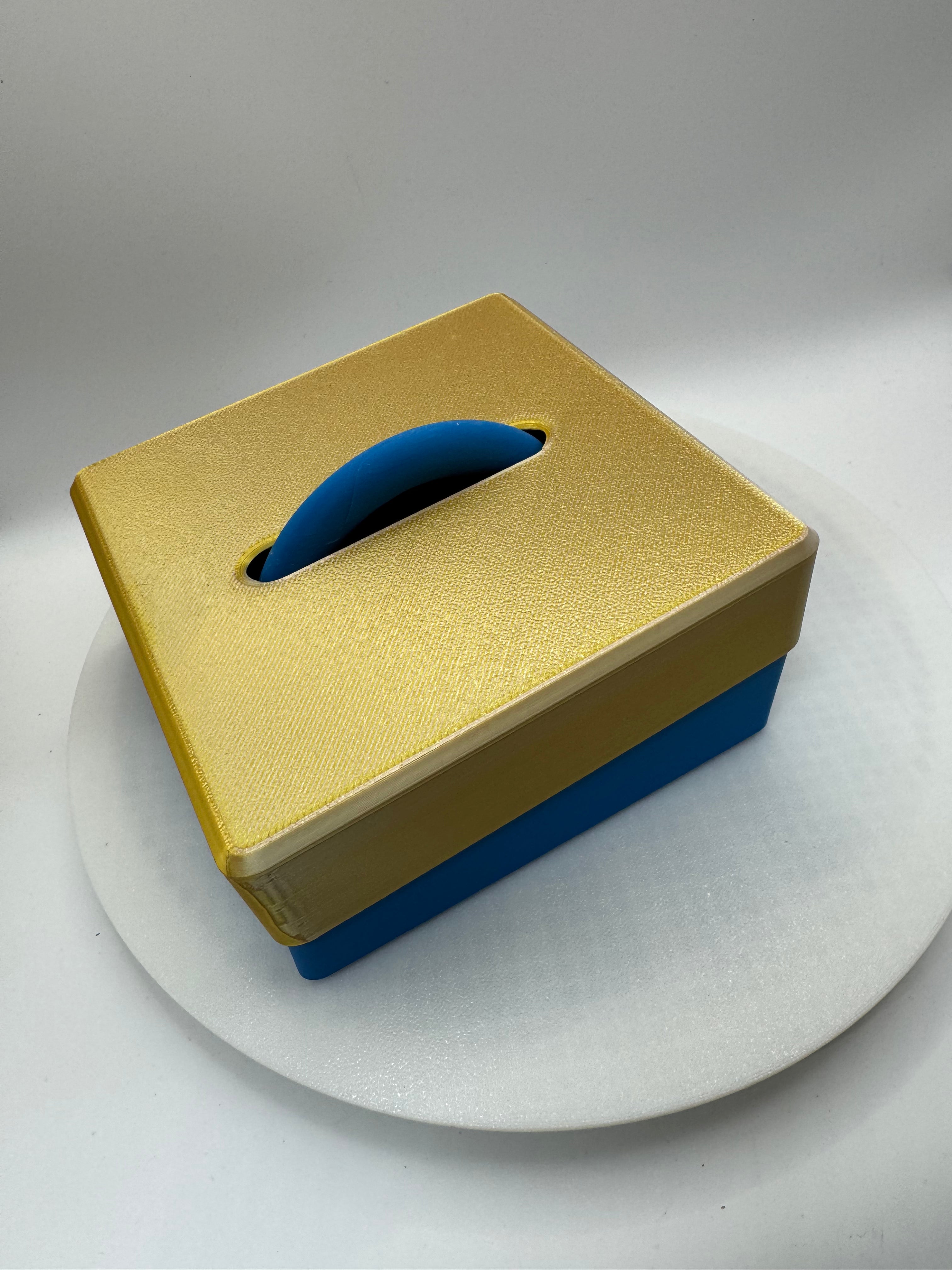 Shaver blades container 3d printed