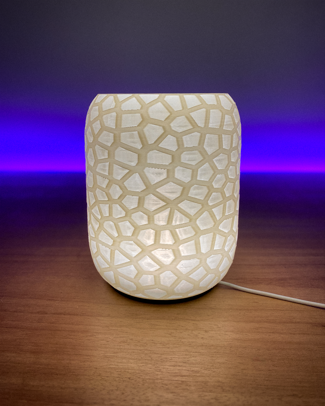 Voronoi Table Lamp